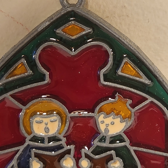 Vtg Christmas Carolers Stained Glass Christmas Ornament Suncatcher Signed - Picture 3 of 9